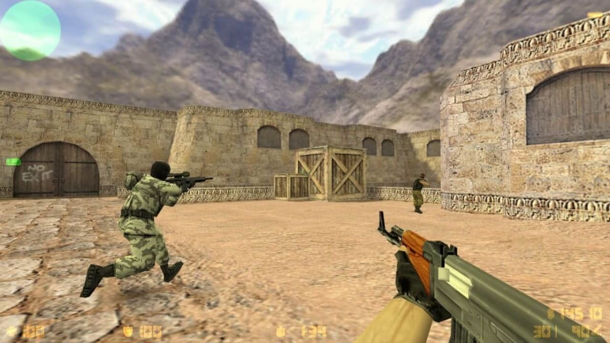 Момент из игры с калашом в руках